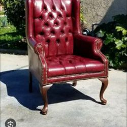 1960 Vintage Tufted Leather Chesterfied