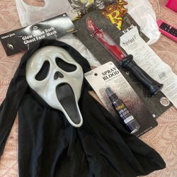 Costume