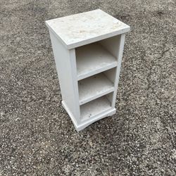 Small Dresser / Shelf