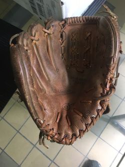 Corsair leather lefty baseball mitt