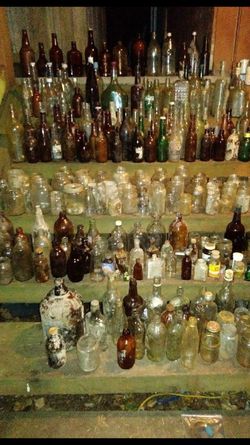 ANTIQUE BOTTLES