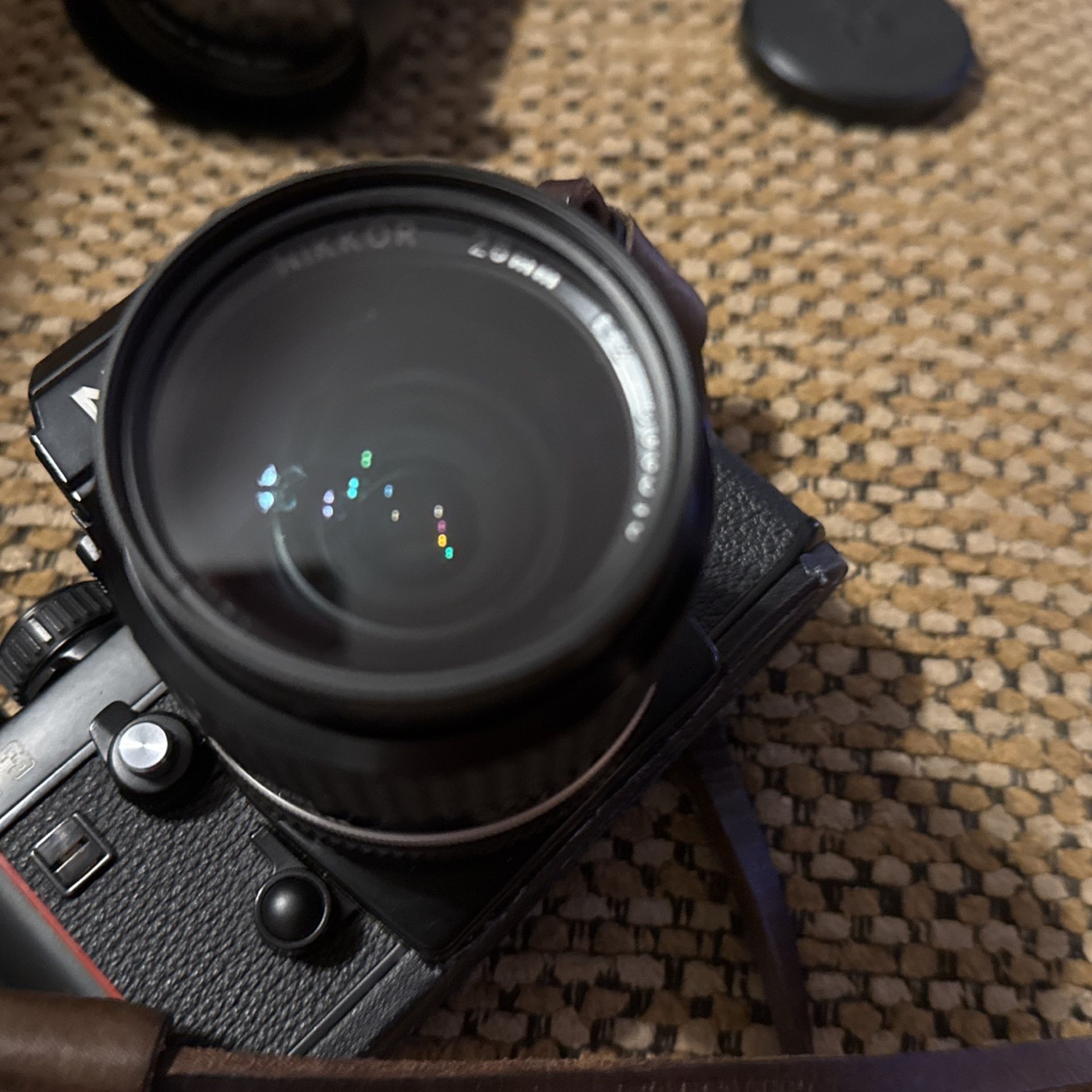 Nikon F3 28mm F/2 AIS