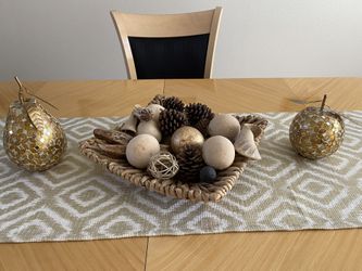 3 Piece Table Decor
