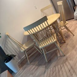 Table And Chairs 