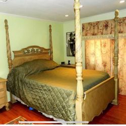 4 Post Queen Bed Frame