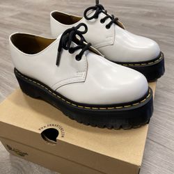 Dr. Martens  NEW 1461 Retro shoe Platform Matte white Leather Size W-9, M-8 (EU 41)
