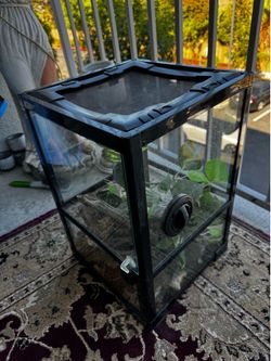 Tank / enclosure