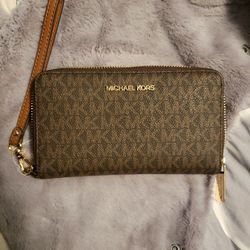 New Michael Kors Wallet