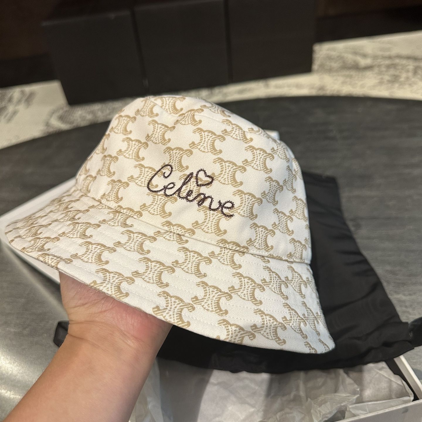 Celine Logo Triomphe Monogram Bucket Hat Authentic Size M  display picture 2