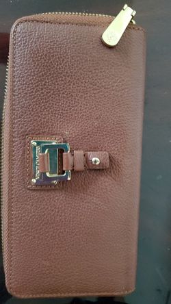 Vince camuto wallet