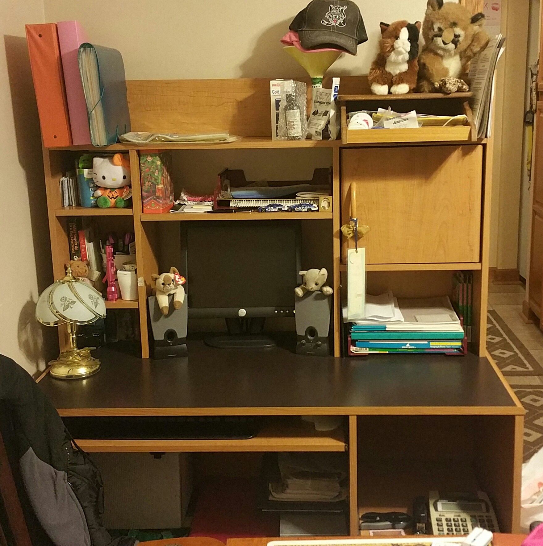 Desk with (removable) hutch - (Contents Not Included)