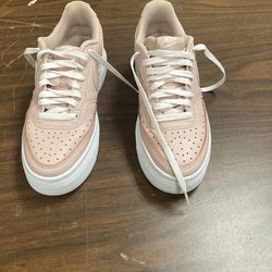 Nike Air Force Woman  Size 9.5 On 9.5 Conditions