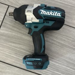Makita 1/2 Impact 18 Volts