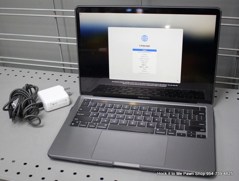 Apple MacBook Pro 20" Sonoma 14.5 / M1 / 8GB RAM / 256GB SSD - 2020