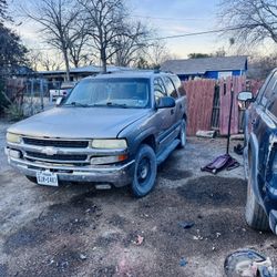 Chevy Part Full Paart Out Tahoe 