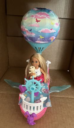 Barbie Dreamtopia Chelsea Doll/Dog And Magical Dreamboat Set