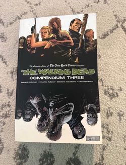 The Walking Dead: Compendium Three