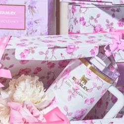 Limited Edition Stanley x LoveShackFancy Quencher H2.0 FlowState Tumbler 40 oz