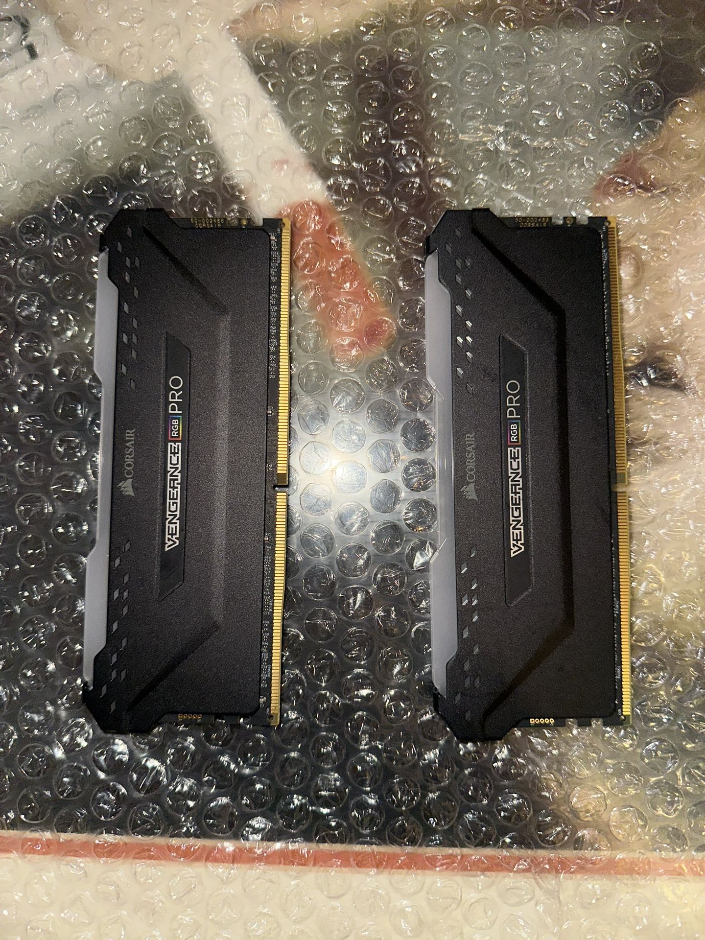 RGB Corsair Vengeance  32 gb 16x2