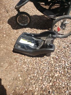 Graco Stroller, Car Seat, And Car Base Combo Thumbnail