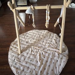 wooden baby tummy time toy