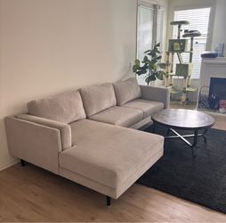Modern Living Spaces Aries Sectional Couch | Clean | Chaise Lounge