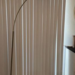 Arc floor lamp