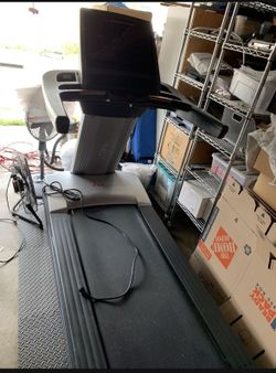FreeMotion Commercial Treadmill T11.1