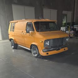 1977 Classic Van 