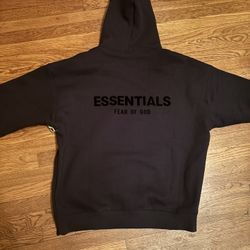 Essential Hoodie 