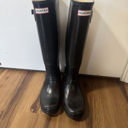 Hunter Gloss Tall Rain Boots 