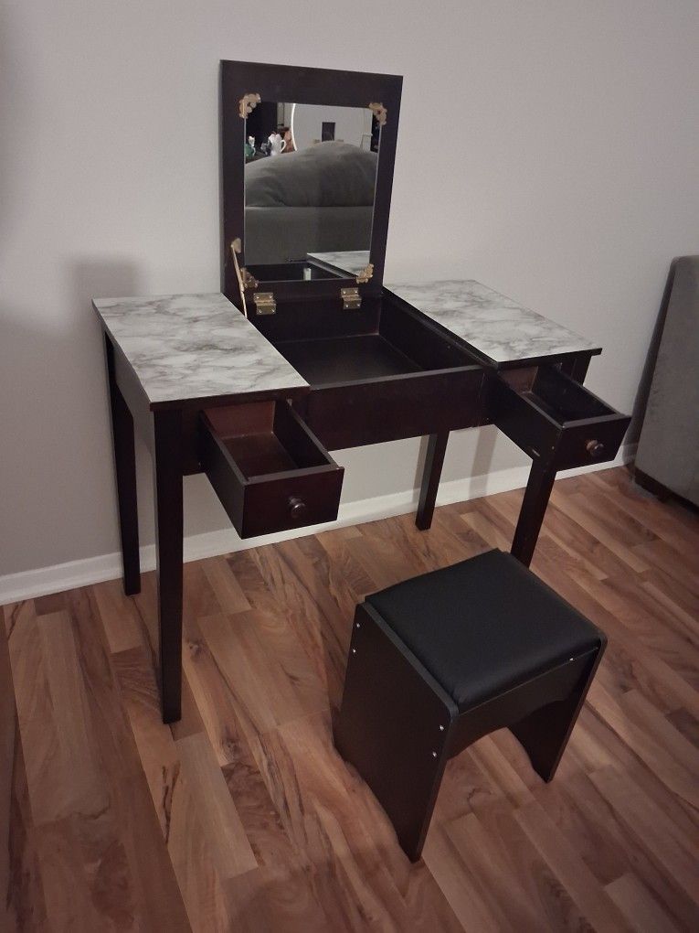 Makeup Vanity Mirror
