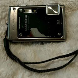 Olympus stylus 1030SW Digital Camera