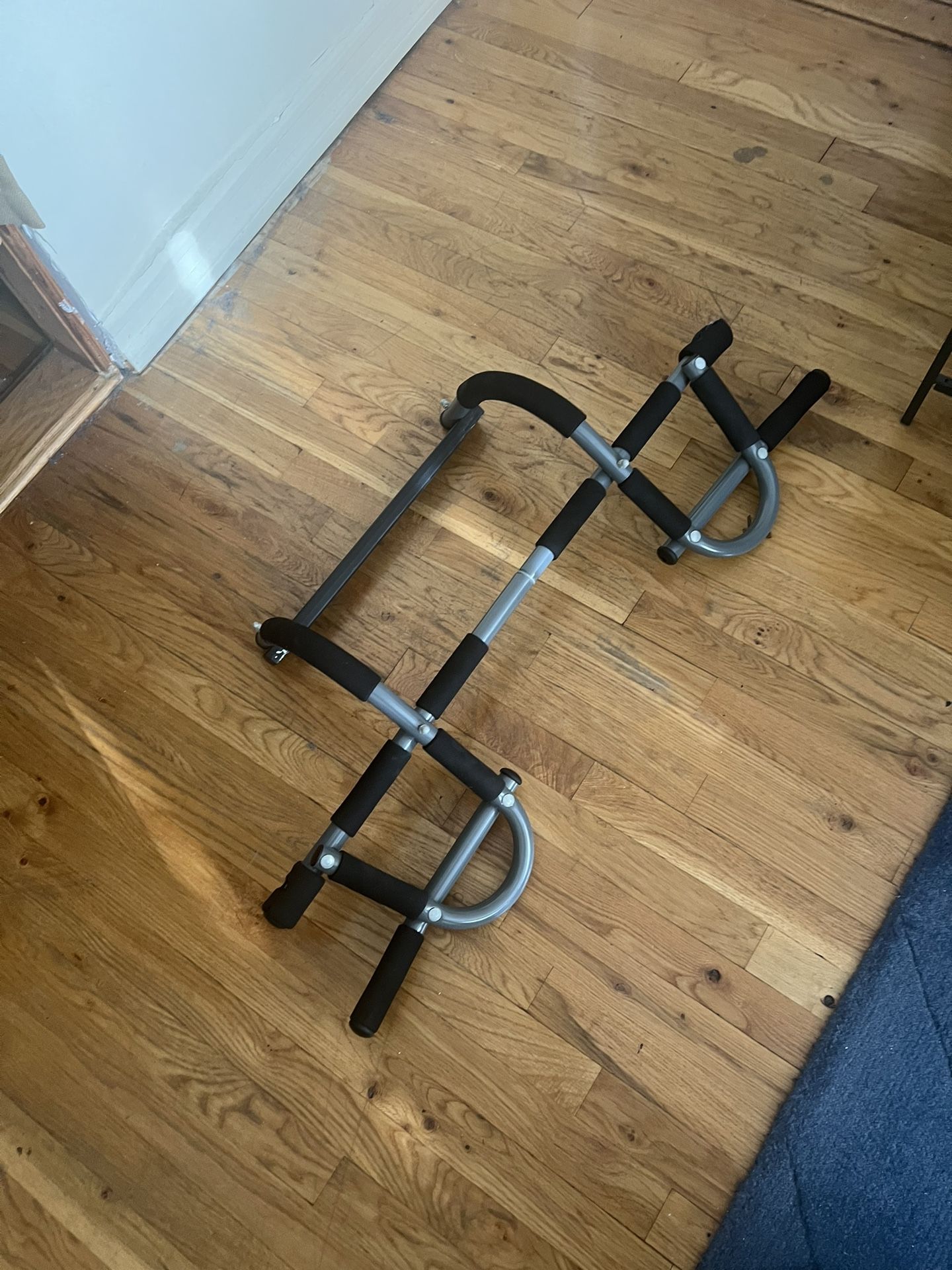 Iron Gym Pull-up Bar