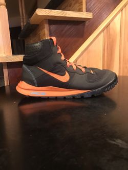 Acg boots size 8.5