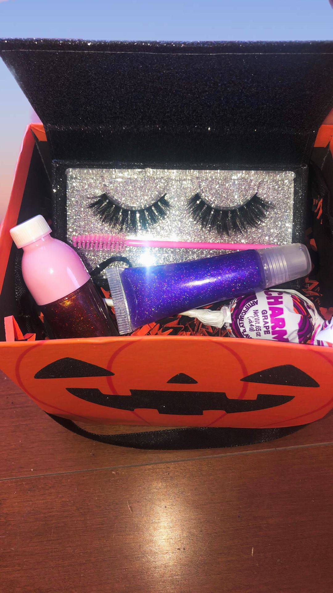 Halloween beauty baskets
