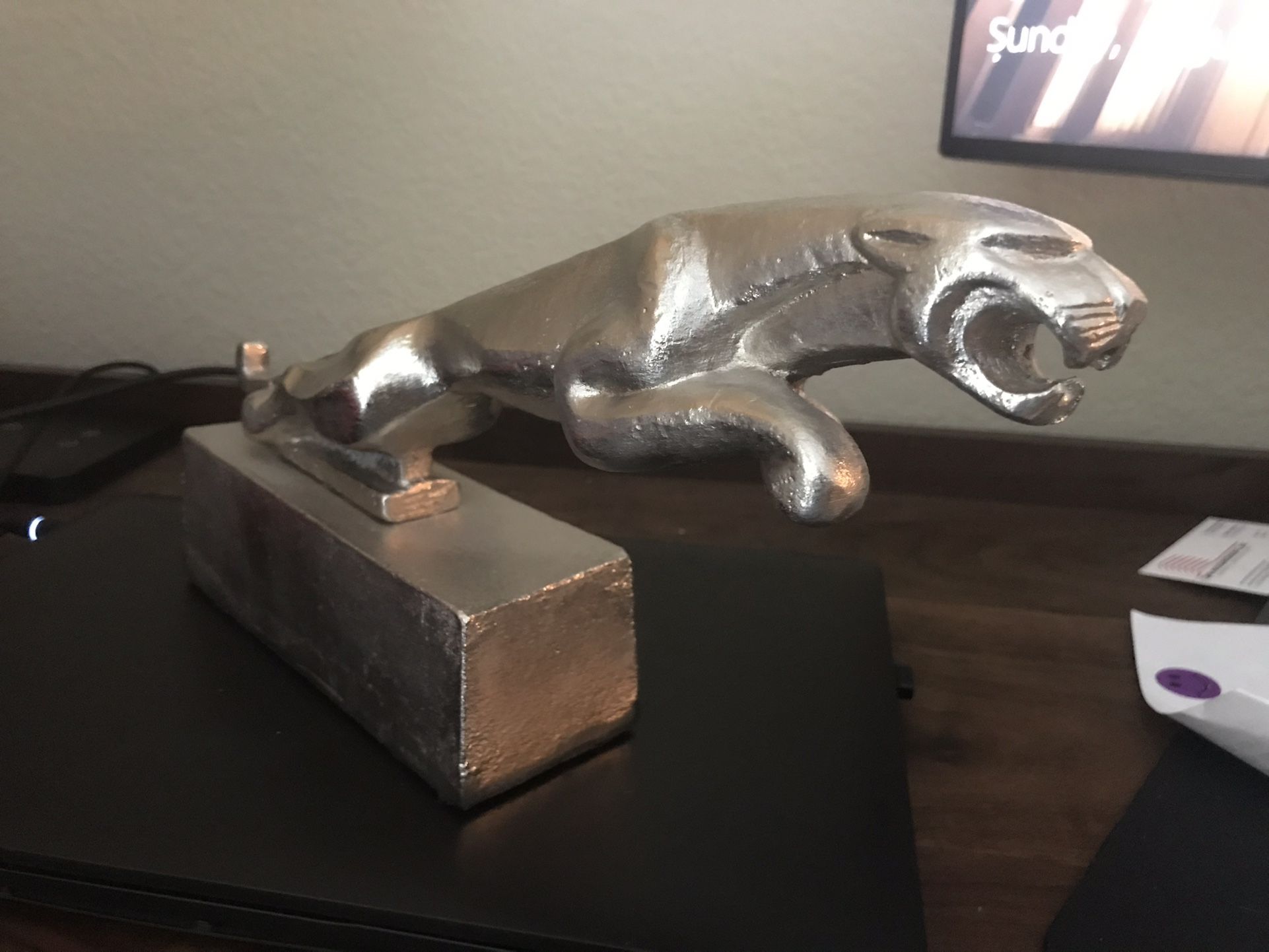 Silver Jaguar Statue