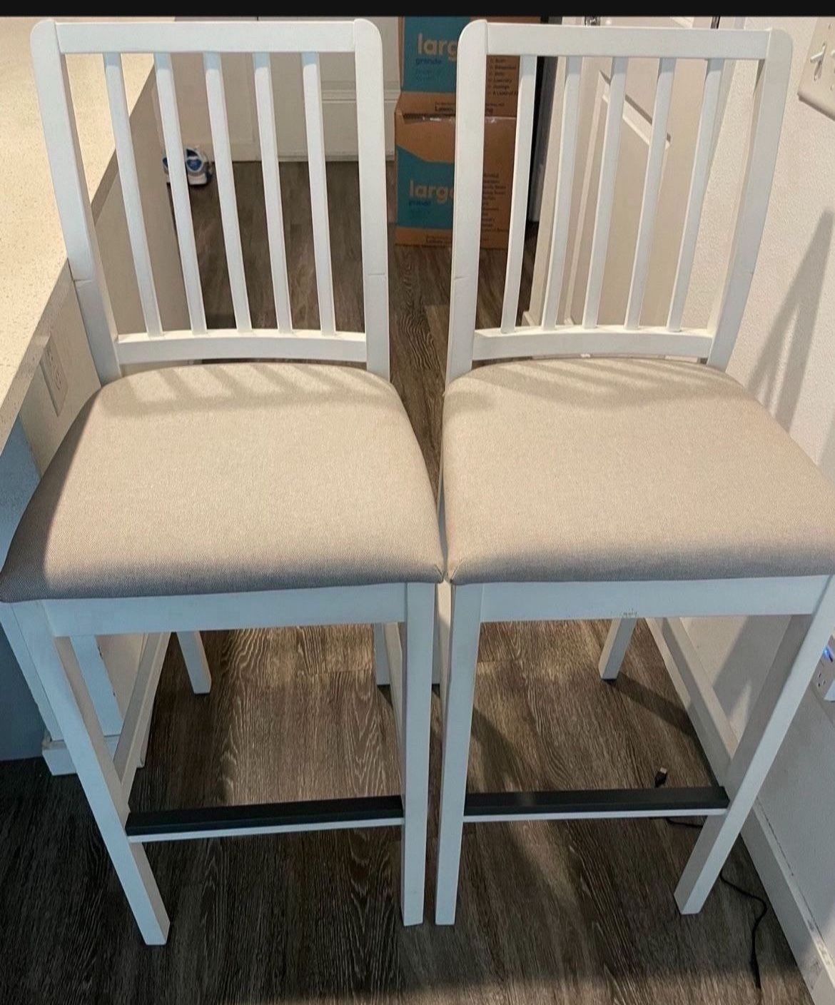 2 Bar Stools