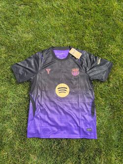 Barcelona 26/27 away jersey