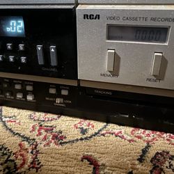 Vintage RCA Selectavision VJP900T VCR/Color Video Player- for parts or repair