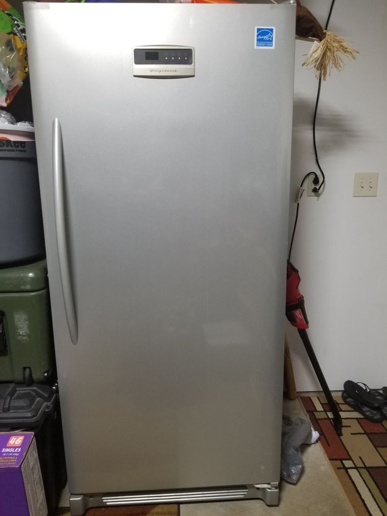 Frigidaire Up-Right Freezer