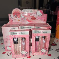 Hello Kitty 2/1 Lipgloss And Lip Balm Kit
