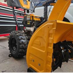 Cub Cadet 2x 28 in. 77ccc IntelliPower Two-Stage Electric Start Gas Snow Blower with Powe