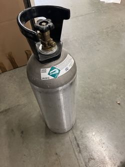 CO2 Tank