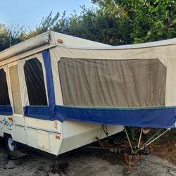 1999 StarCraft Pop-Up Camper