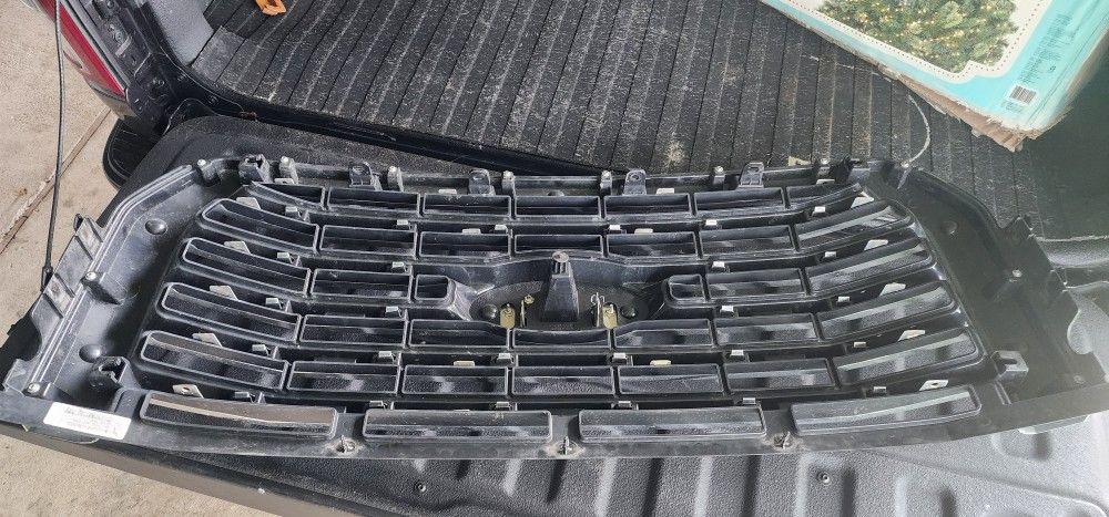 Ford Grill
