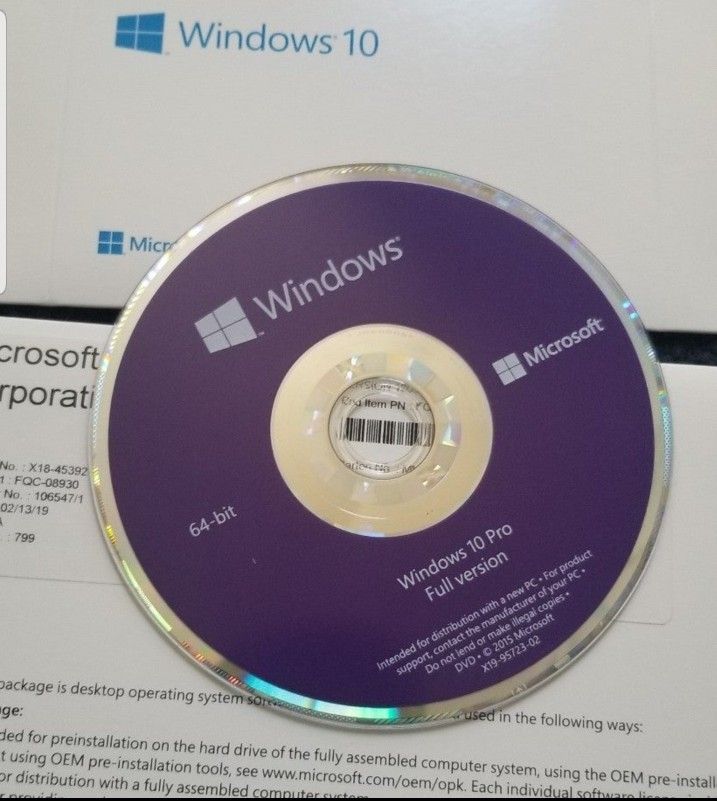 Windows 10 Pro DVD's and Home Edition (NO KEY)