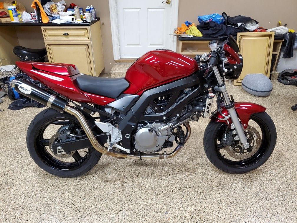 2007 Sv650 ONLY 3,000 MILES!!