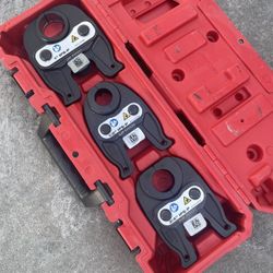 Milwaukee M12 1/2 in. - 1 in. BIP IPS Iron Press Tool Gas Jaw Kit Force Logic ProPress Tool  $699