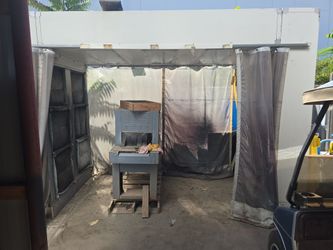 Spray booth